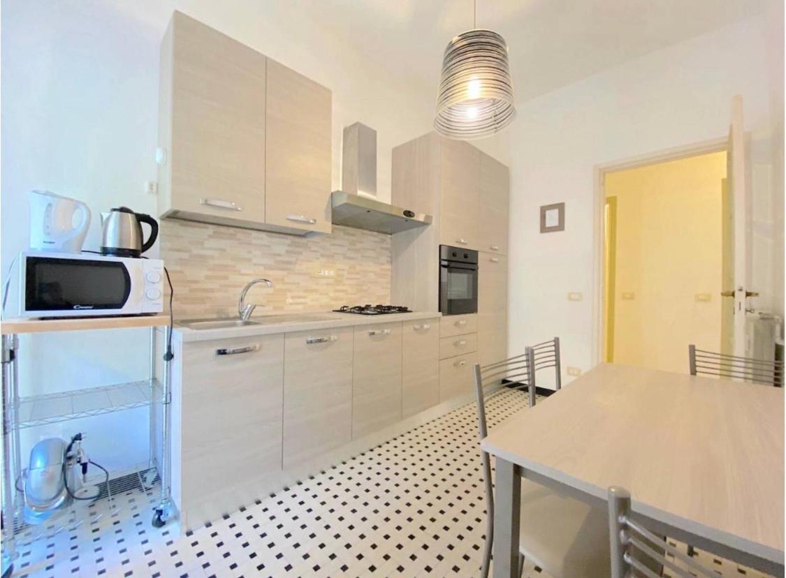 Appartement La Casa Di Claudia à Gênes Extérieur photo